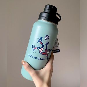 New Life is Good 32 oz Water Bottle Soccer